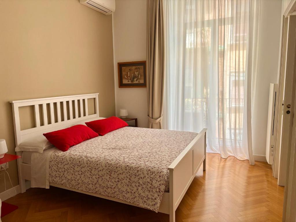 NAPOLIFOREVER ELEGANT APARTMENT Casa Vacanze a Chiaia CENTRO - 5
