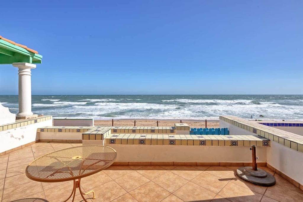 Cozy Beachfront Condo Las Olas II 10 - 3
