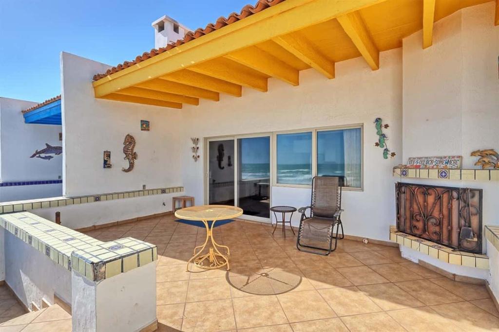 Cozy Beachfront Condo Las Olas II 10 - 4