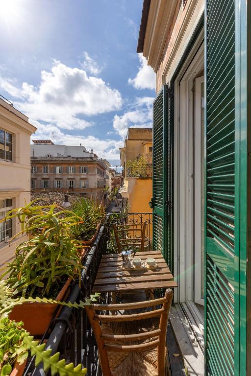 Dimora del Borgo, terrace view in Vatican - 3