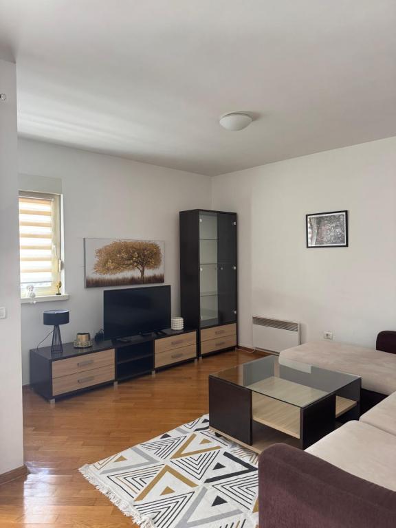 Rondo Mostar - 5