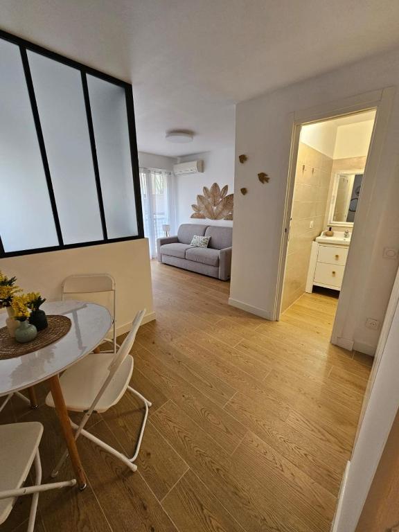 Elegant and well-equipped T1 bis apartment - 1