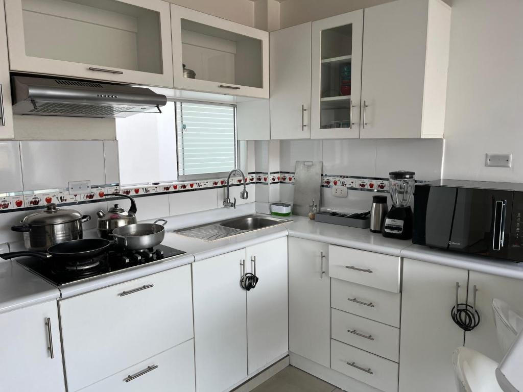 Apartamento moderno a 5 minutos de Plaza Norte - 3