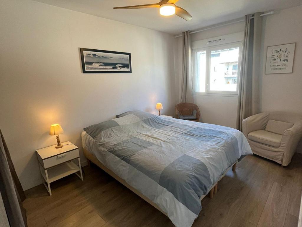 Appartement Moderne avec Terrasse et Parking à Anglet - 4 Pers. - 5