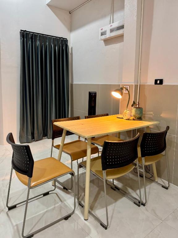 Chintz Studio 3A