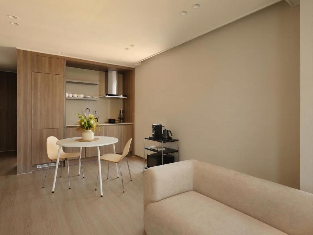 속초 고층 빌딩에서 본 오션뷰 전경