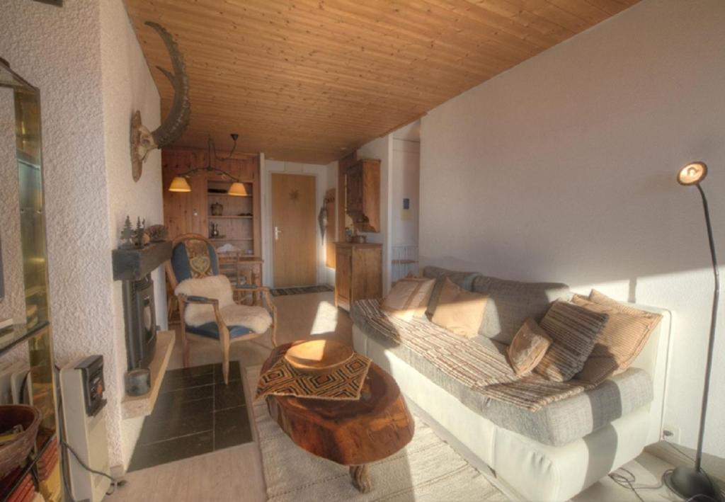 Appartement Gemeaux 204 sur la place du Village a Anzere avec vue sur les Alpes - 2