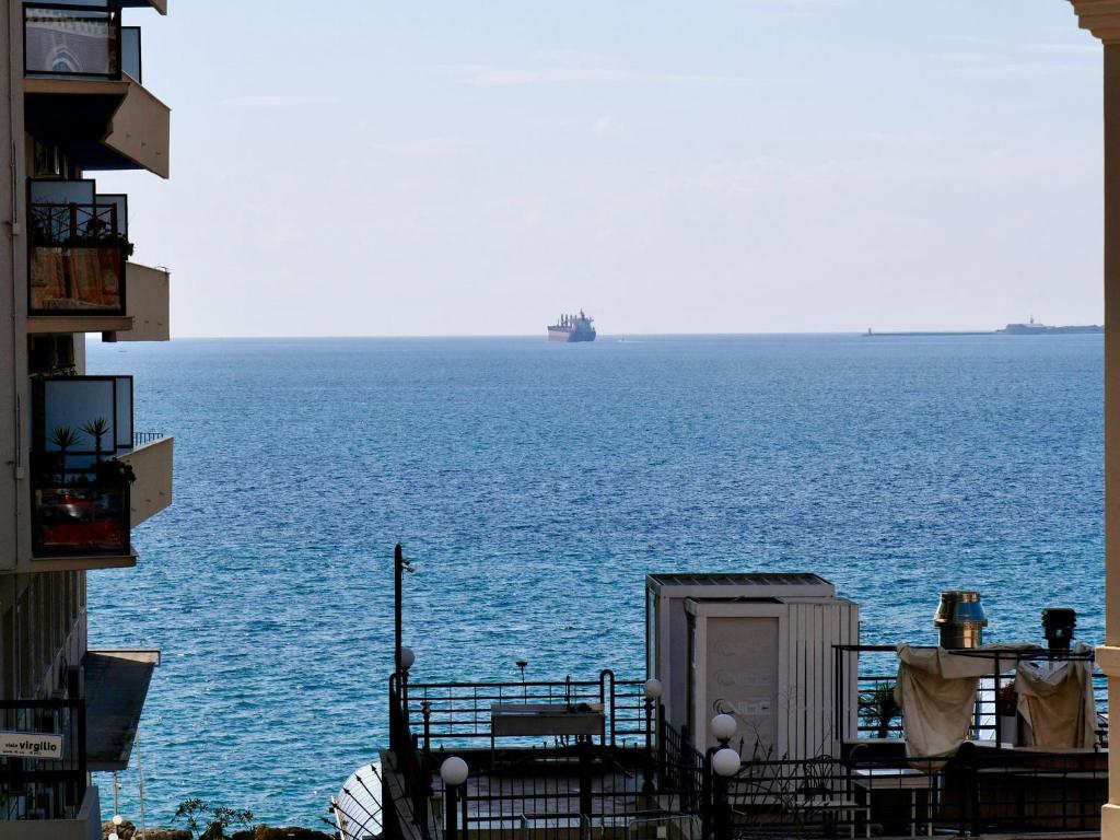 Blue Horizon - Boutique Apartment - 3