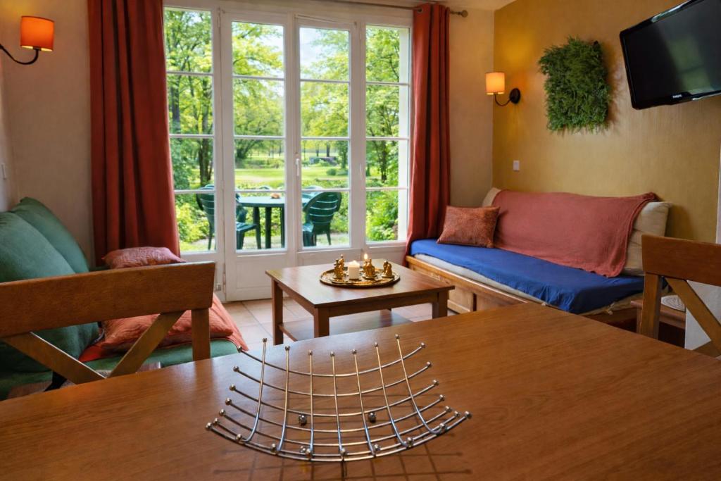 Duplex pour 2-4 personnes à Monflanquin - Piscine - Terrasse - Parking - Campagne - Lot-et-Garonne - draps inclus - 4