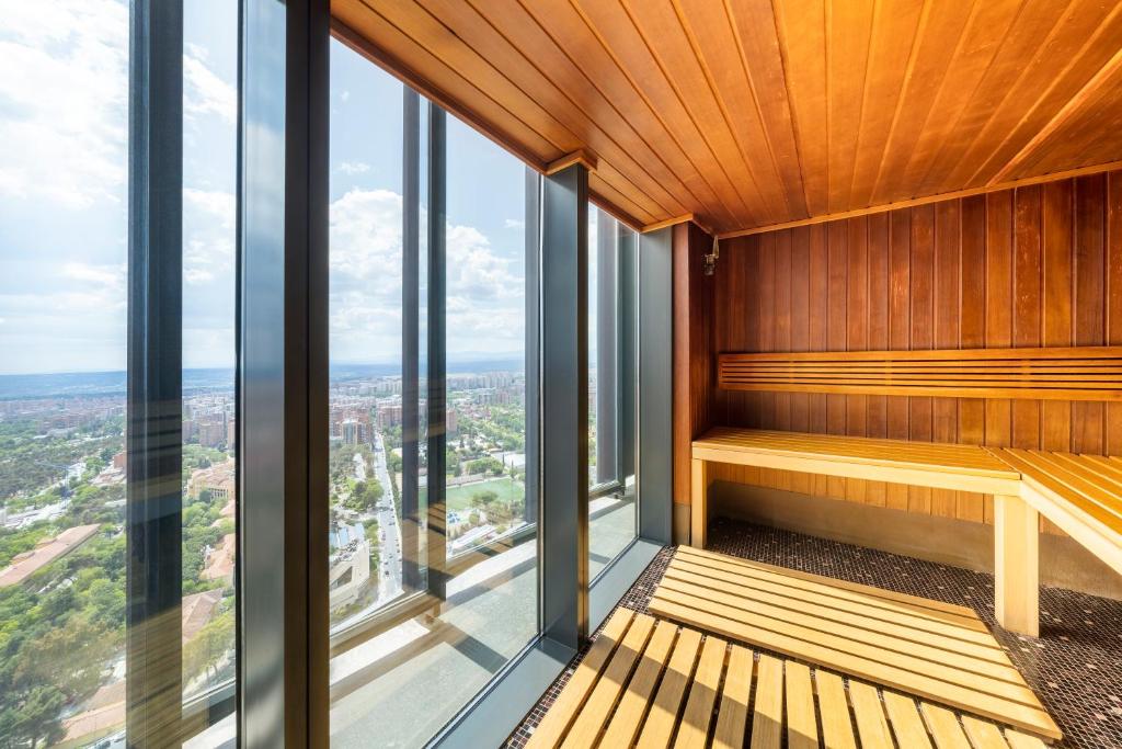 유로스타 마드리드 타워 호텔