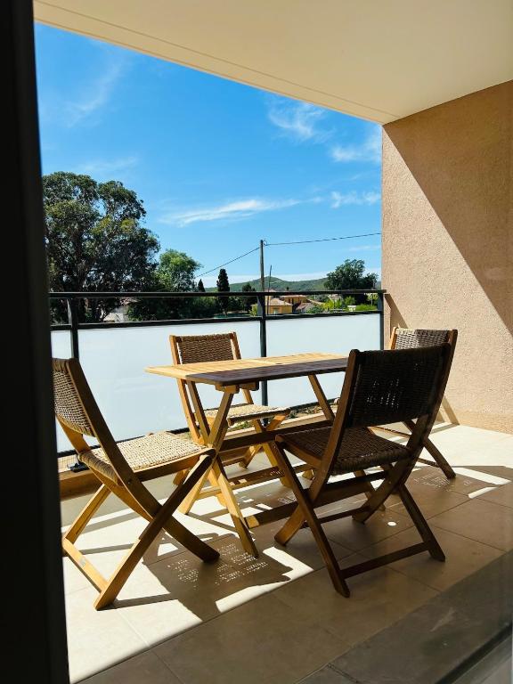 T2 classé 3 étoiles avec piscine et climatisation Bormes les Mimosas Le Lavandou - 5
