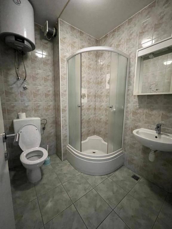 City Center Luxury Apartment - 5