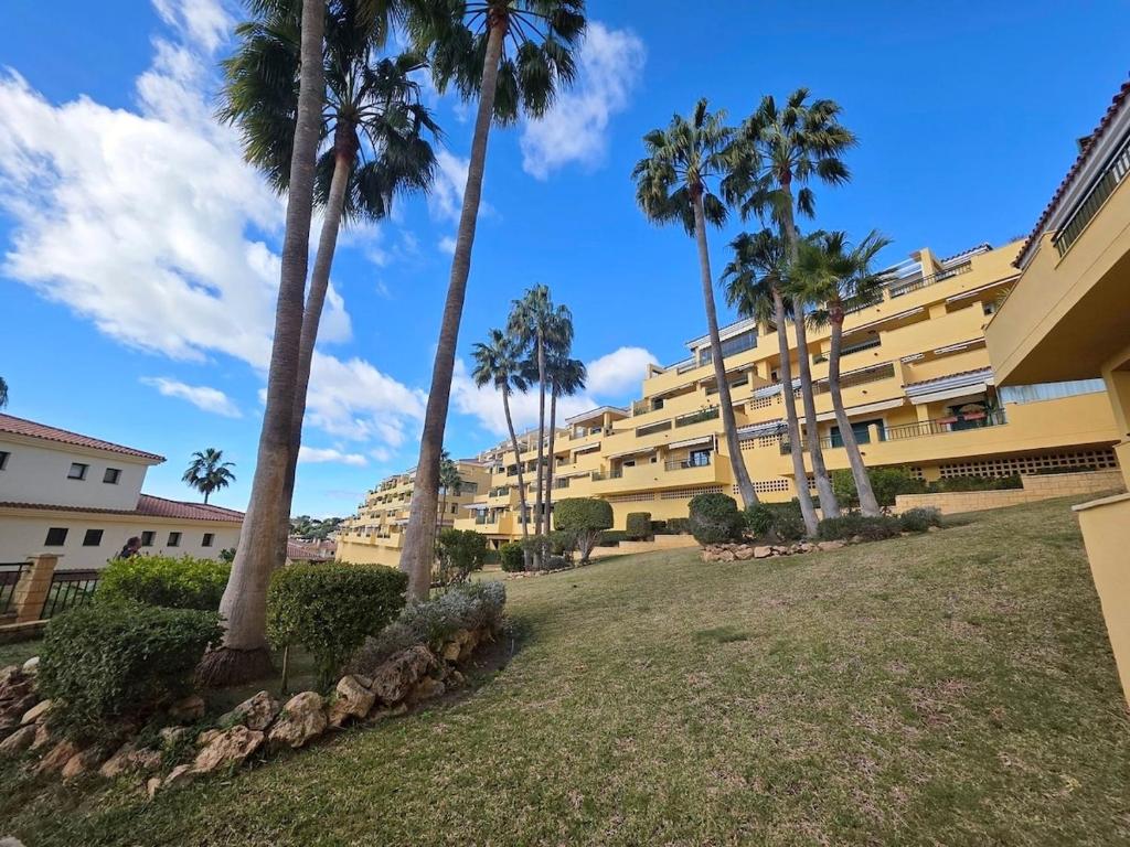 Queen Marie - Golf, Parking and Pool - Benalmádena - 2