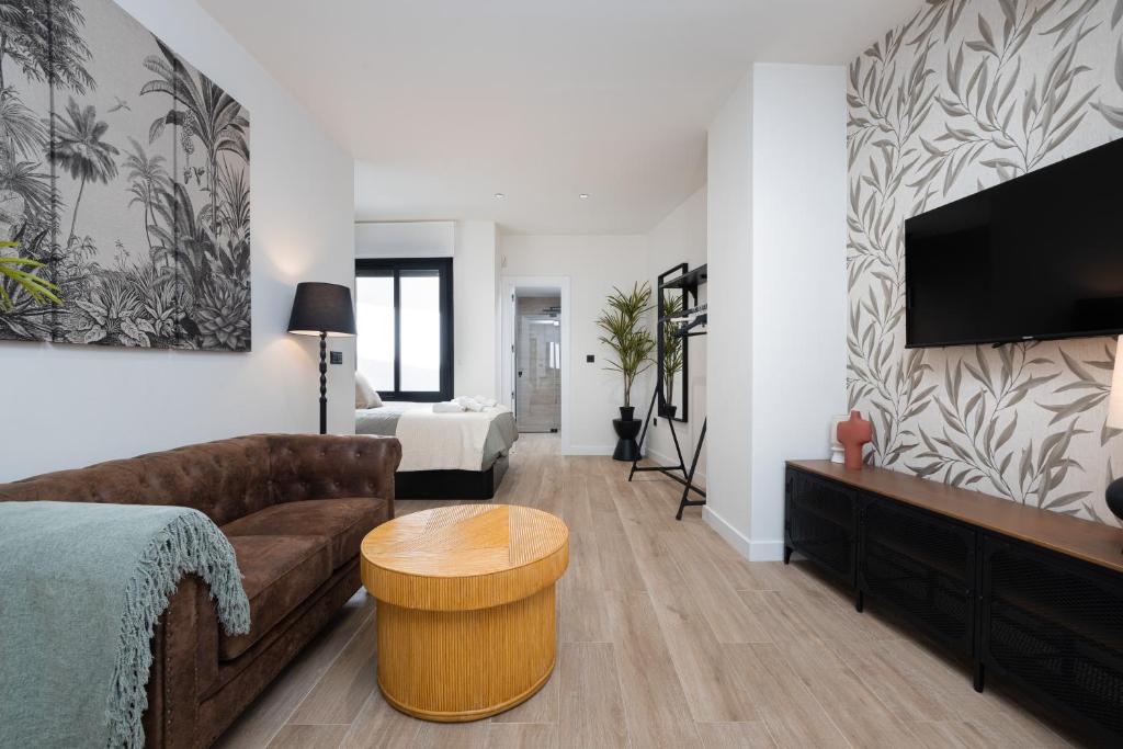 C56 - Studio with amazing terrace in the centre - 3