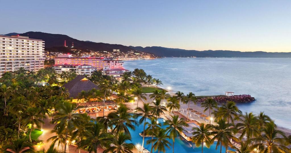 Buganvilias Owner Private Club Ambassador 1BR2B REQUEST DATE- See by Clay & Lisa - 2