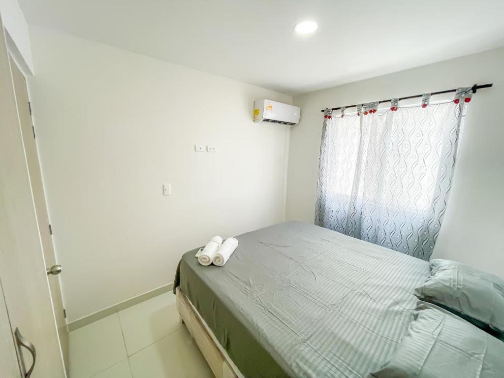 Apto en Cartagena Cerca de Zona Turística y Mar con 3 habitaciones - 2
