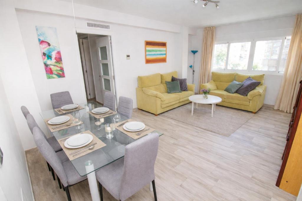 C70 - Classy 4 bedrooms Apartment - 1
