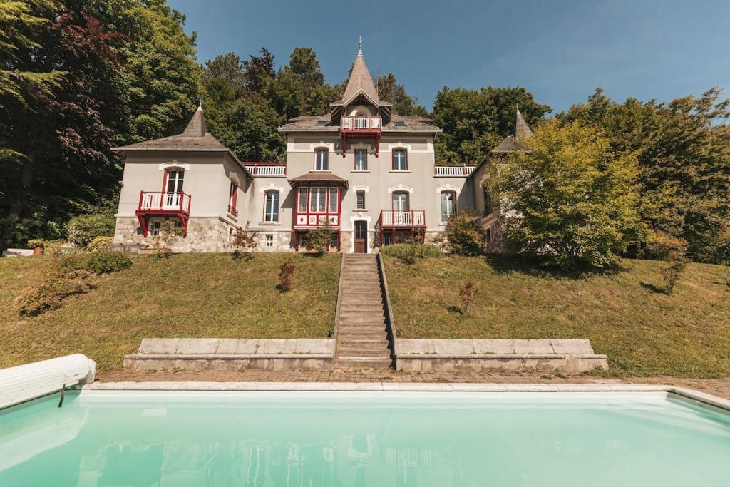 Le Manoir des Alberges, entre thermes et montagne - 1