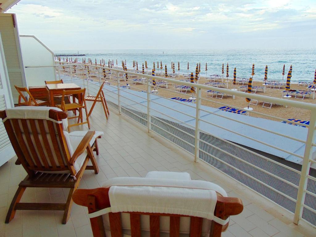 N226 - Numana, meraviglioso bilocale fronte mare - 4