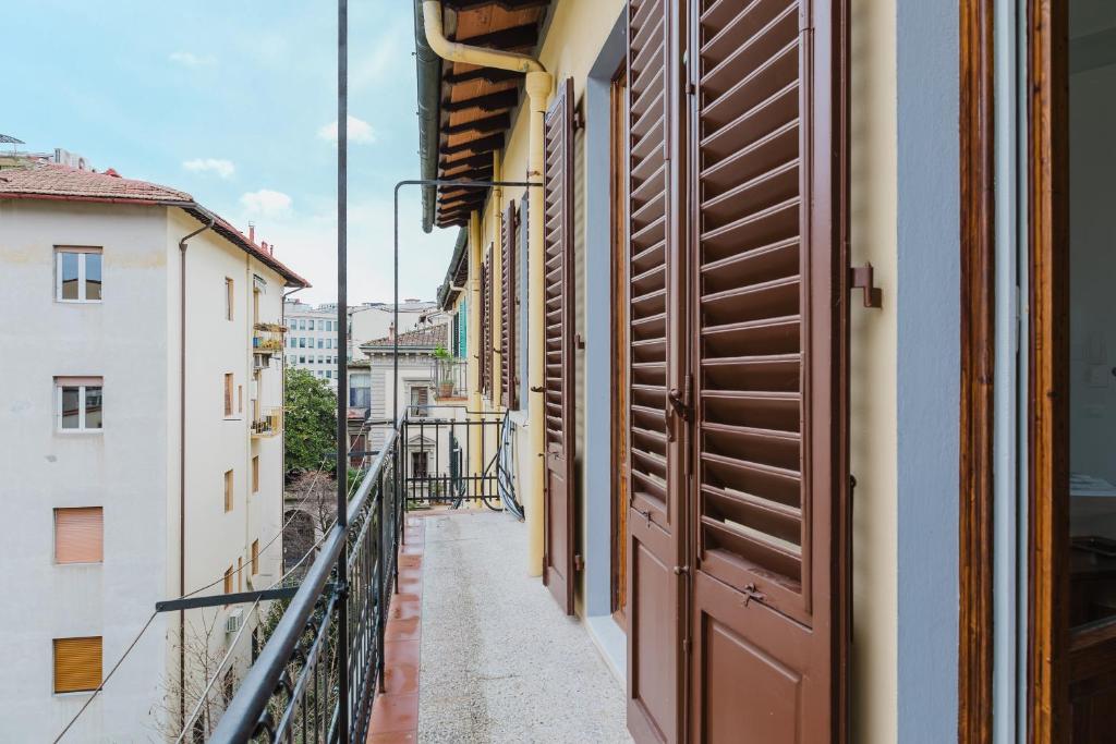 Boutique House whit Balcony - 4