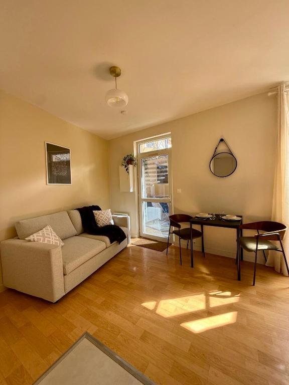 Charles 15, Studio moderne et cosy au cœur de Poitiers - 4