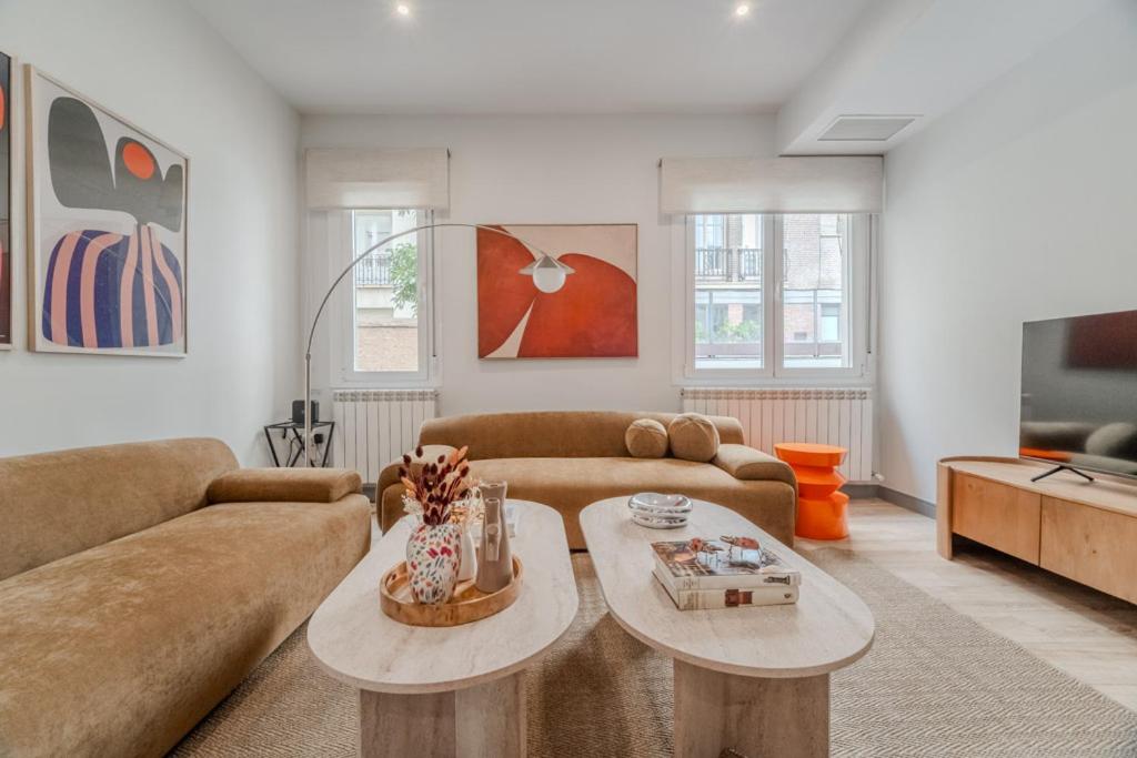 Sophisticated modern - 4Bdrs 3Baths-Salamanca - 2