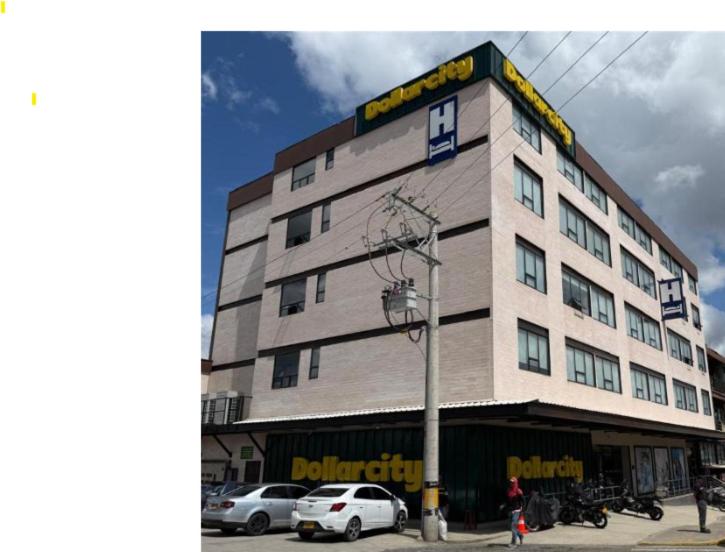 Hotel LaRamada - 1
