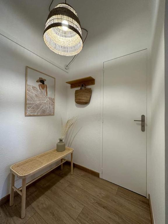 Le Claridge - Apt 4 Prs - Clim - Balcon - 5 min plages - 2
