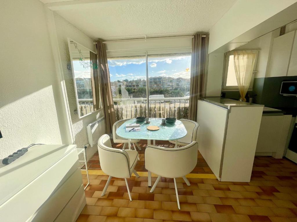Studio rénové, proche port & village, parking, animaux admis - FR-1-796-83 - 5