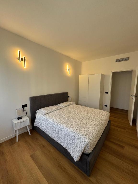 White Swan Apartment - 3