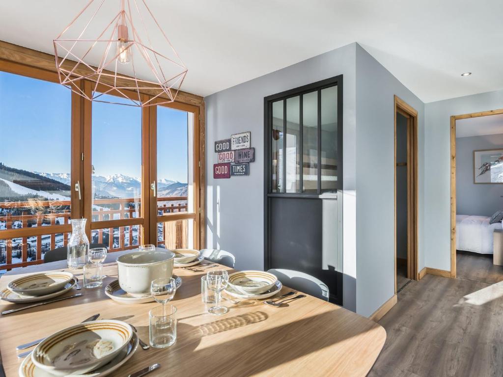 Appartement rénové 6 pers, accès direct pistes, terrasse, WIFI à Courchevel - FR-1-563-32 - 2