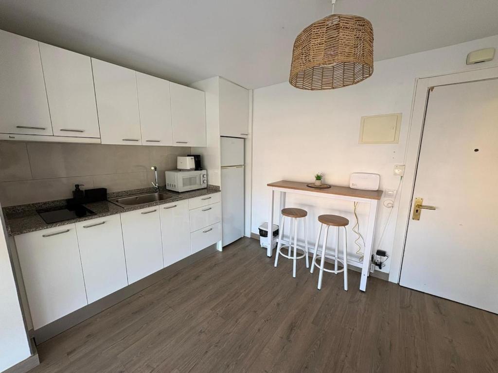 Beautiful beachfront studio in paradise - 3