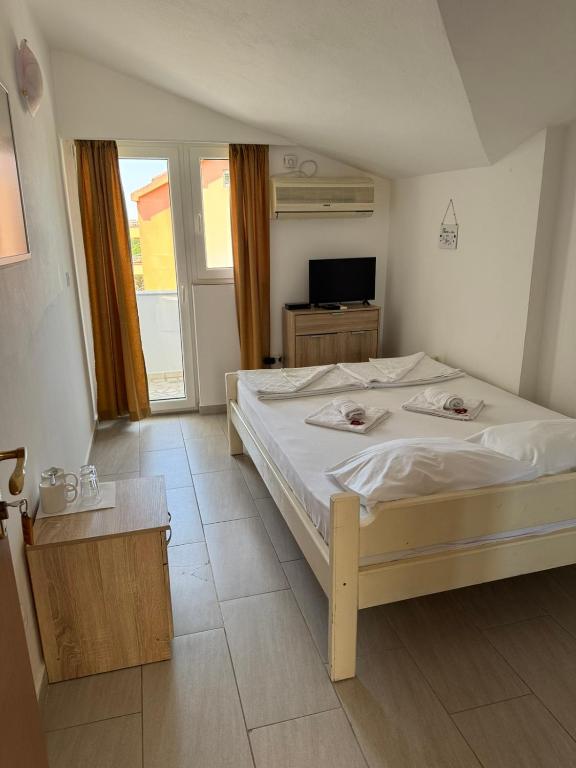 Guesthouse Vila Tamburic - 2