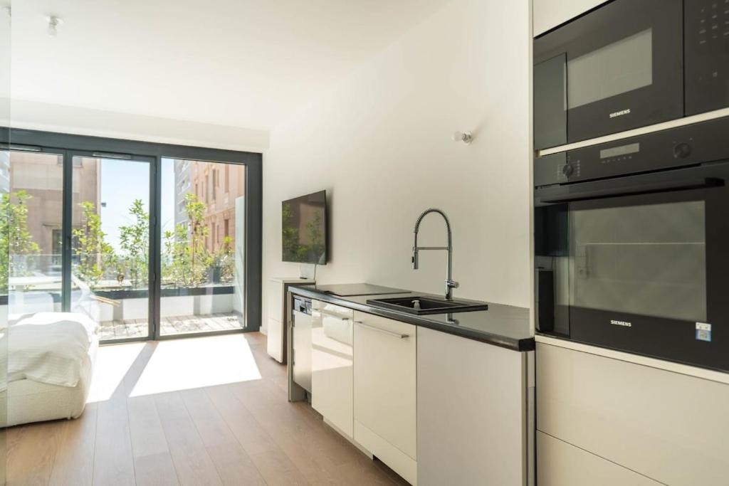 Luxury studio with sea view terrace 2 meters from Monaco - 5