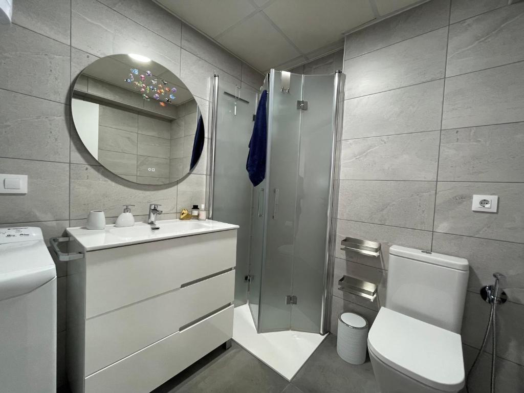 Gabriel Miro, Calpe City Center, Terrace with Beautiful City View, Refurbished Apartment - 1 Min From The Beach - 4