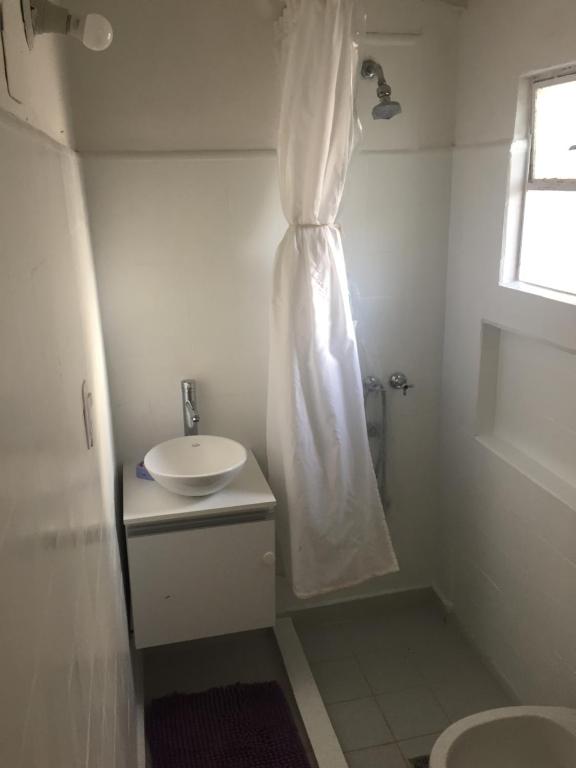 habitación con baño privado y entrada independiente - 3