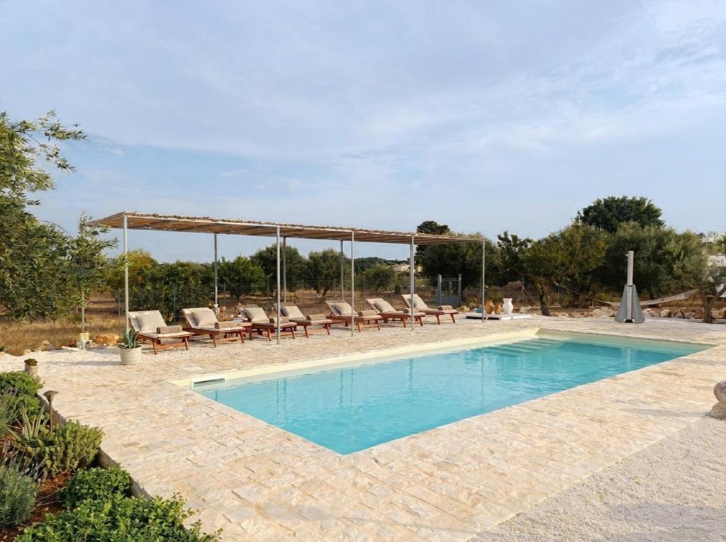 Trulli Fortunato private, heated swimming pool - 4