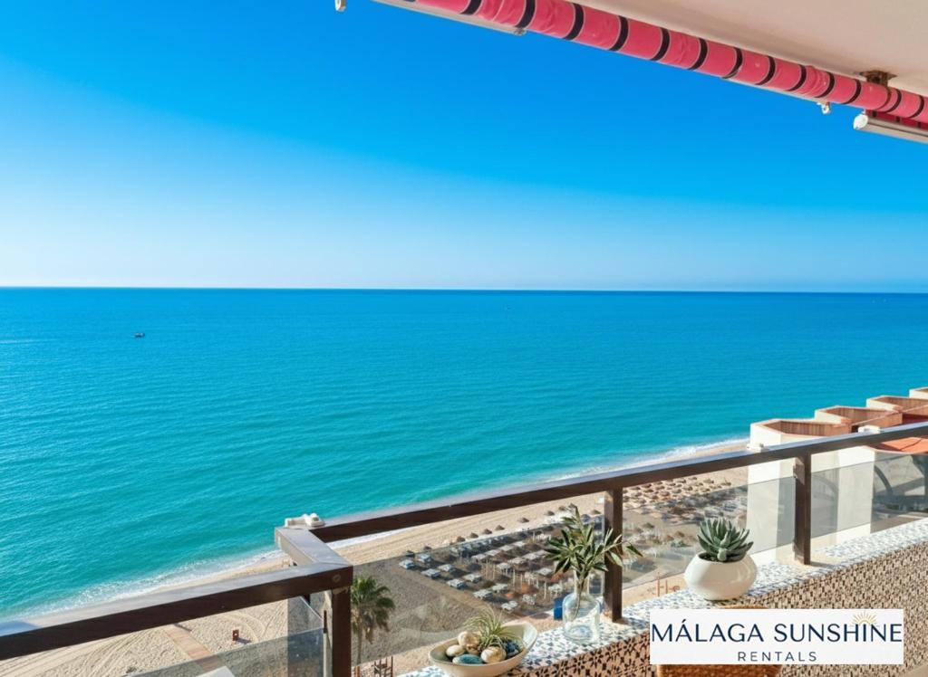 Malaga Sunshine Rentals - Beach Front Penthouse II - Fuengirola - 5