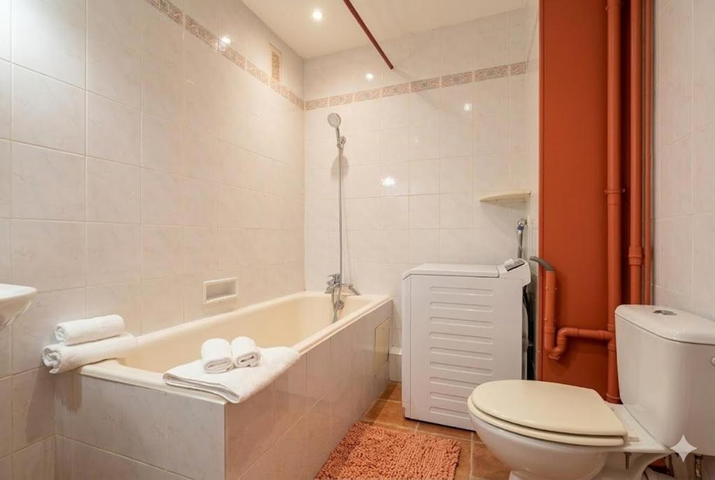 Studio design vintage Paris 15ème piscine dans la résidence - proche métro - 4