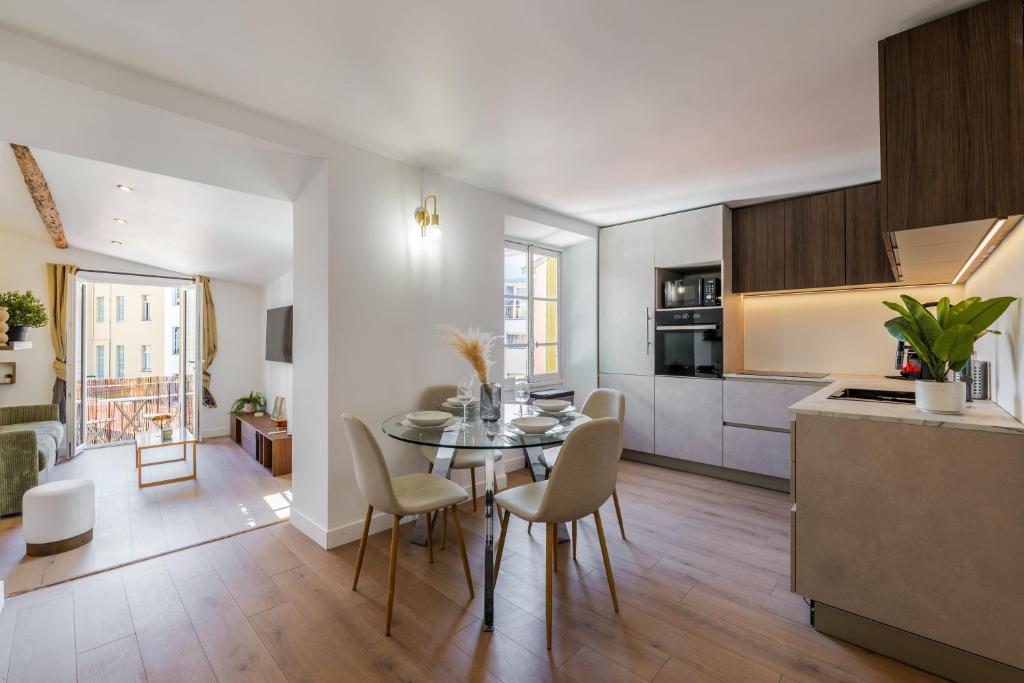 Bright 3 rooms apartment close to Place Massena - 5