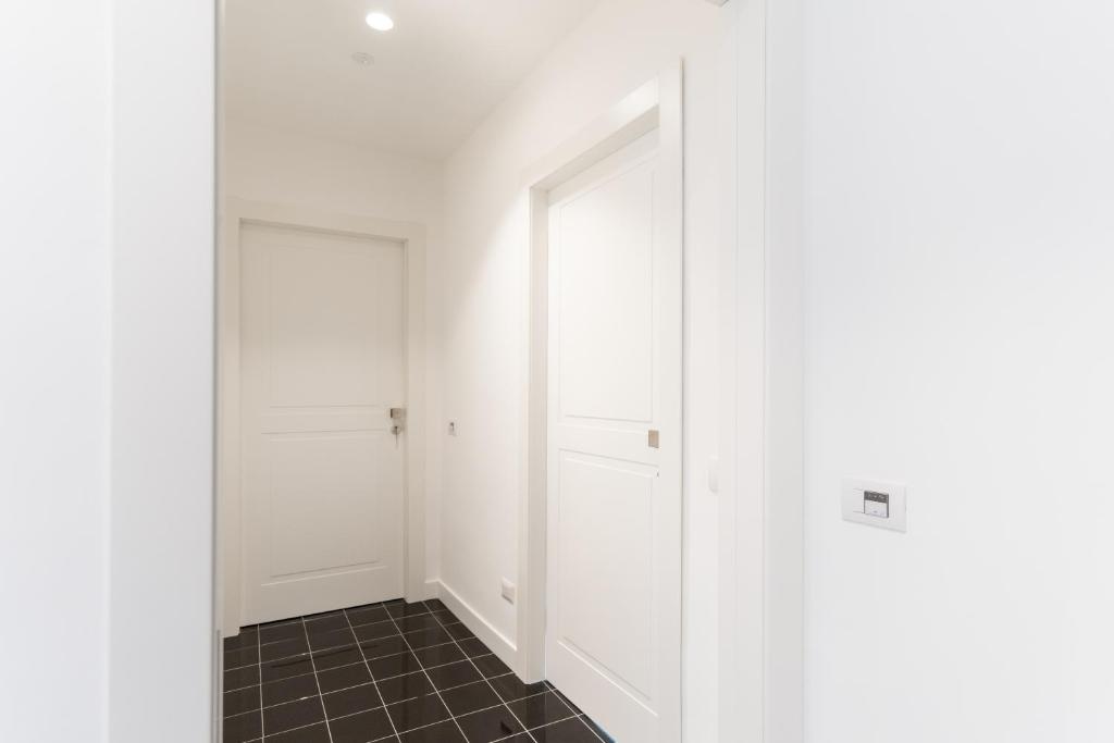 Vanity Suite - 5
