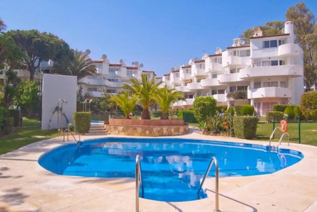 Pinos: Serene 2BD w/pool, views & walk to beach - 2