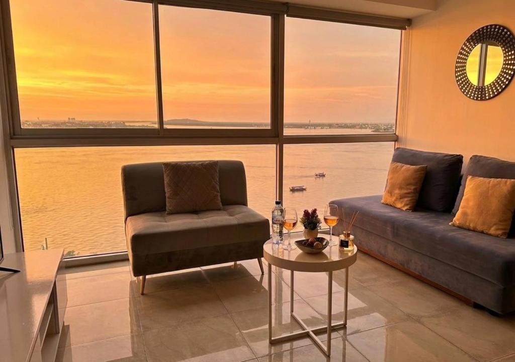 Luxury River View suite Vista al rio, Suite privada, Cocina privada, Vista panorámica, Moderna - 1