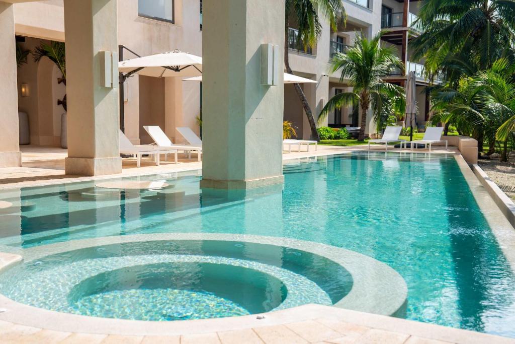 Rise and Dive - 3BR - Beach Front Private Terrace - 4
