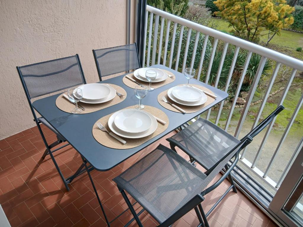Studio cozy, terrasse, parking, tout à 2 pas d'ici - 1
