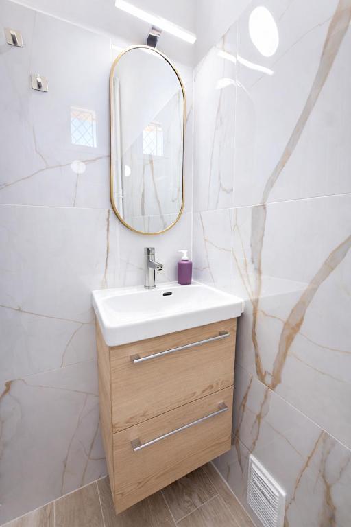 Appart rénové 3 chambres, 8 pers, mer à 50 m - 5