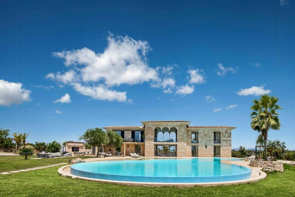 Exclusive Design Villa Facing Cabrera - 1