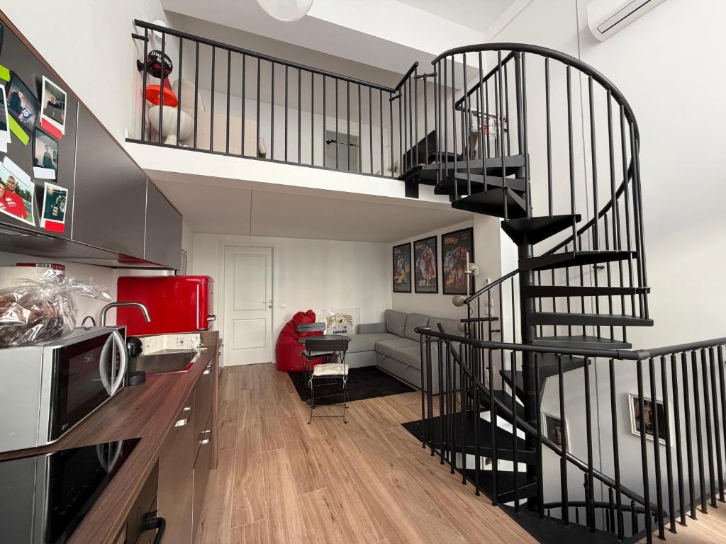 Loft con giardino privato a Milano - 1