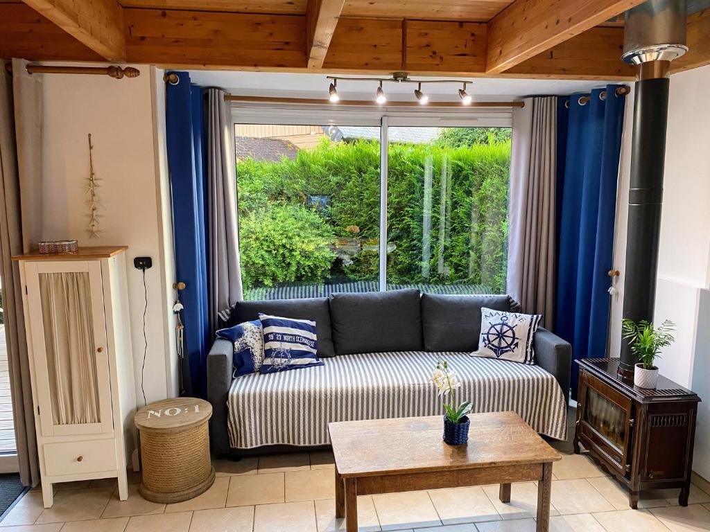 Maison calme et lumineuse de plain-pied, jardin et piscine - 2