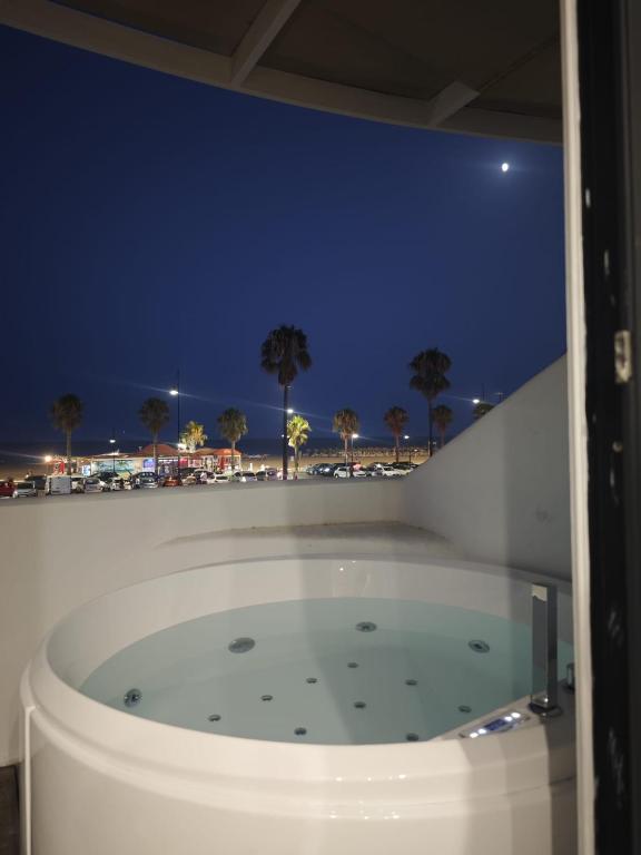 Mediterranean Boutique Beachfront - 3
